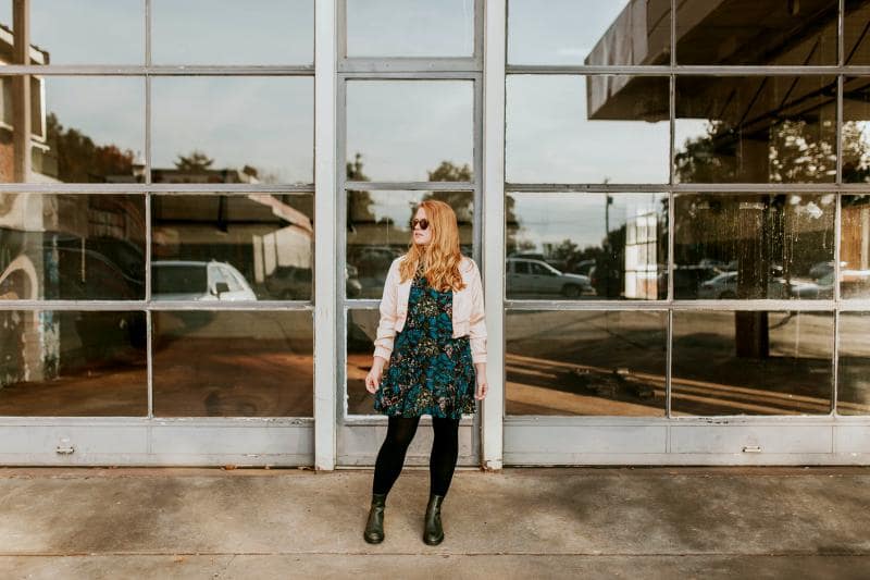 washington-dc-holiday-parties-networking-events-december-2016-woman-standing-outside